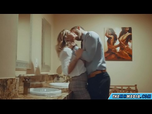 ❤️ Nuair a mheallann blonde busty tú i seomra scíthe poiblí ❌ Porn ardchaighdeáin ag porn % ga.dreamypassionjourney.ru% ❌️❤